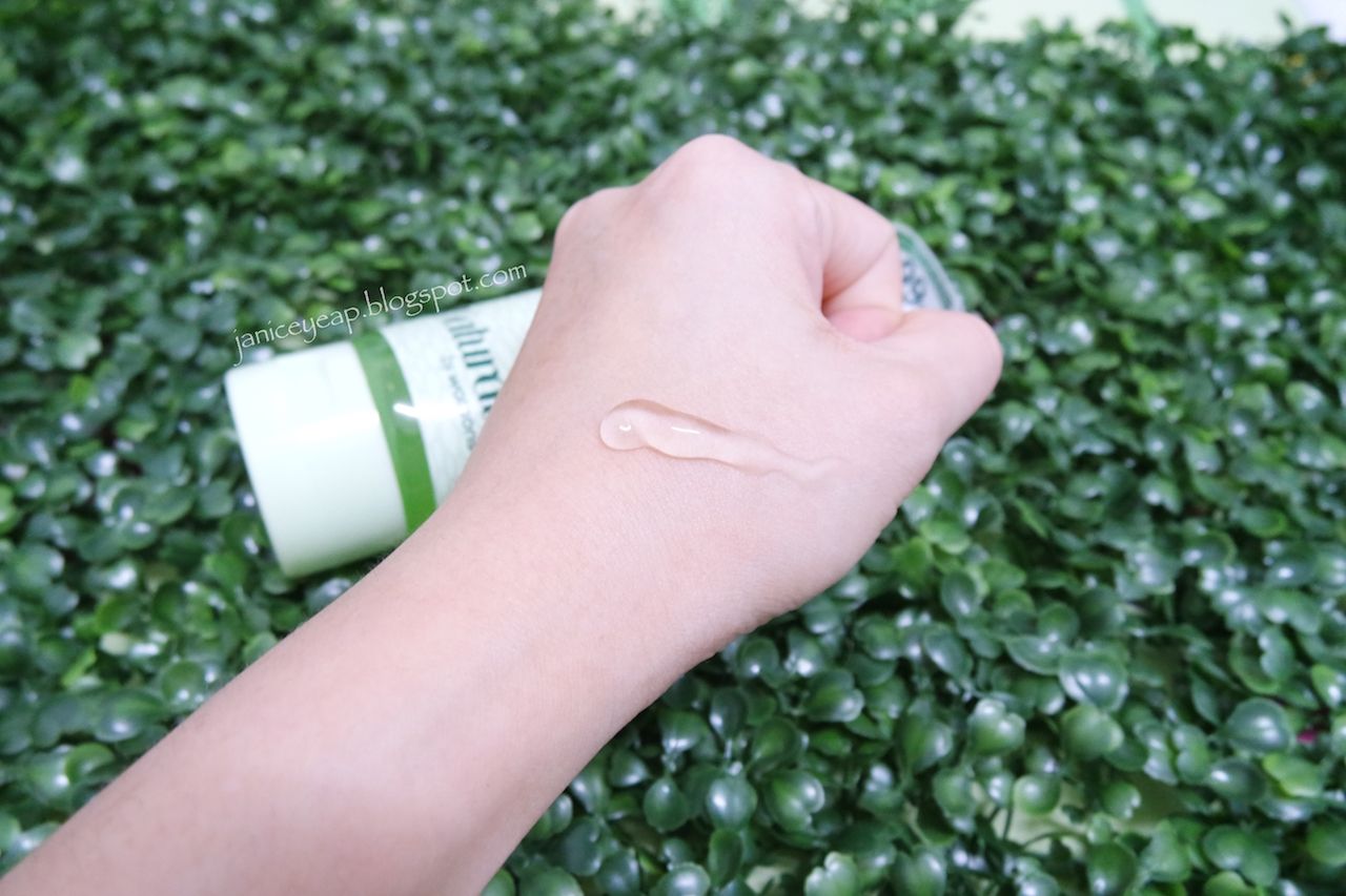 [Giveaway + Review] Naturals by Watsons Aloe Vera Soothing Gel and